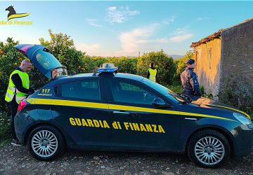 Sfruttava i suoi connazionali: arrestato per capolarato un marocchino