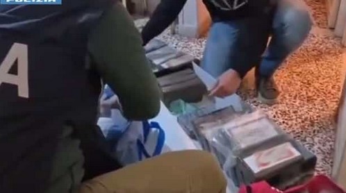 Nel ripostiglio ben 37 Kg di cocaina: manette per un 45enne