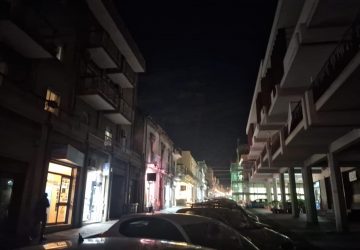 Giarre quartiere Carmine e zona Stazione al buio da settimane: cittadini esasperati