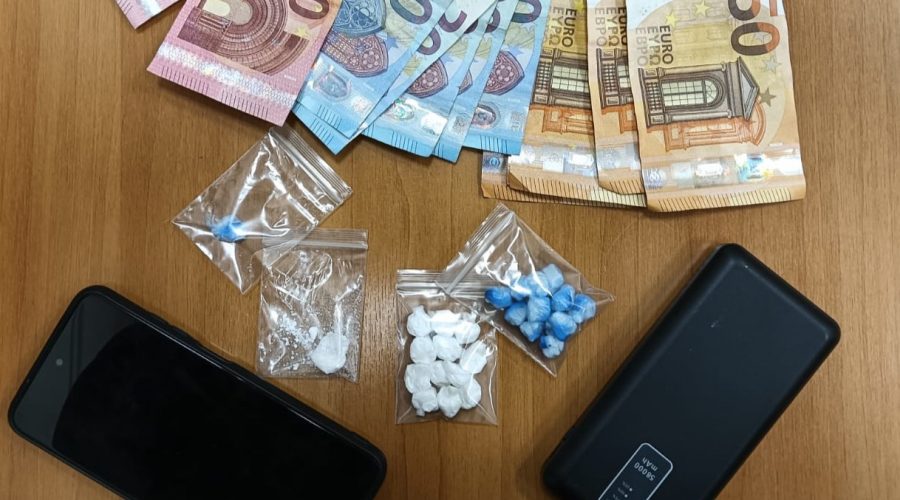 Acireale, beccati con cocaina e crack: arrestati