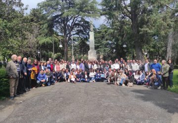 Successo per "Ni videmu 'a villa": il raduno degli ex allievi dell'Istituto Pantano di Riposto