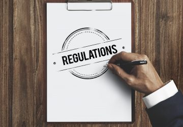 I casin&ograve; online in Italia sono troppo regolamentati? Cosa dicono i giocatori