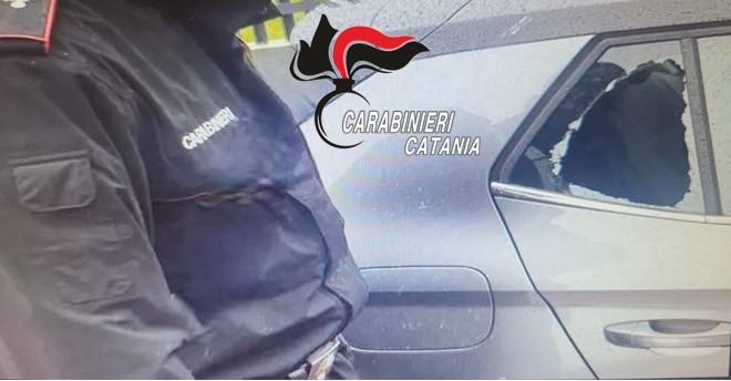 Rubava sui veicoli in sosta: beccato ed arrestato 42enne