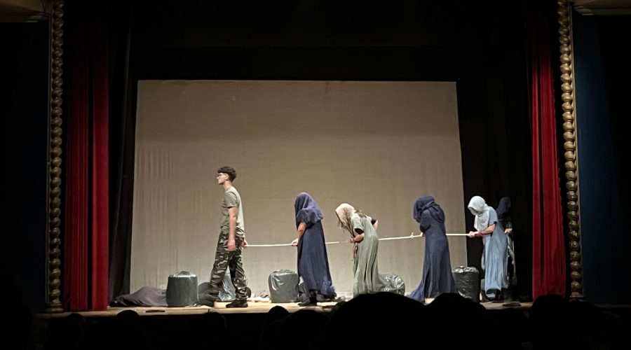 Il liceo Amari di Giarre apre il festival di teatro scolastico “Chi è di scena” ad Acireale