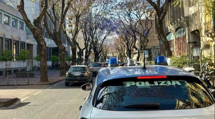 Rapina con un taglierino e a volto scoperto un negozio: arrestato 38enne