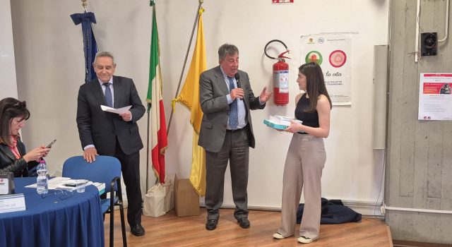 Giarre, vince il premio “Biagio Andò 2025” il giovane Vittorio Garufi, al secondo posto ex aequo altri dieci studenti