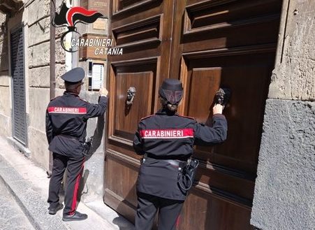 Controlli straordinari dei Carabinieri nei B&B e nelle Case Vacanze: denunciati in tre