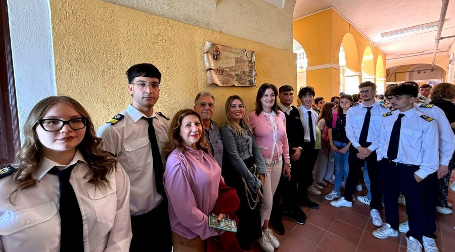 Riposto, “Un tuffo nel nostro mare”: studenti alla scoperta del patrimonio marittimo e della storia dell’Istituto Nautico