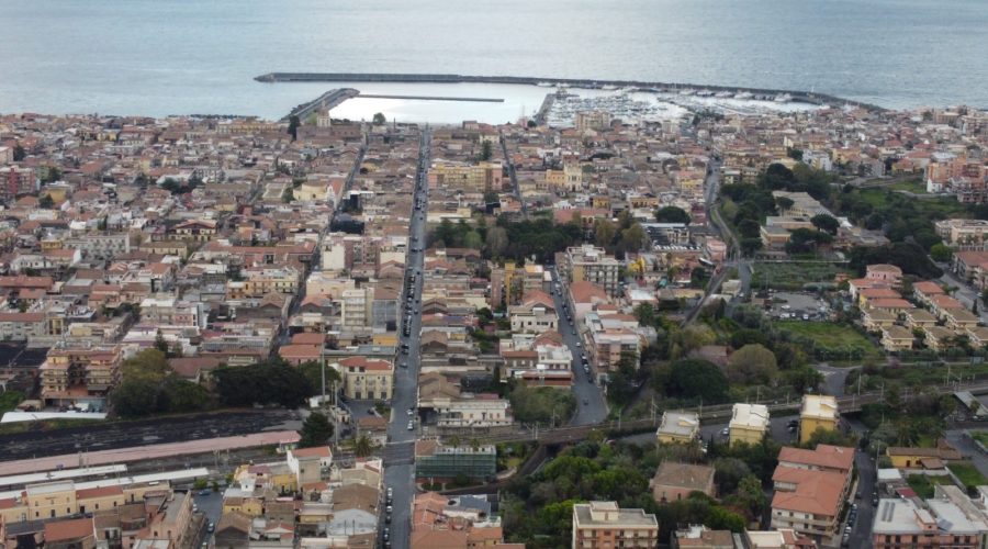 “A tavola con Montalbano e Pif”: un viaggio tra letteratura, cinema e tradizioni gastronomiche realizzato dagli studenti dell’Istituto Comprensivo “Giovanni Verga” di Riposto