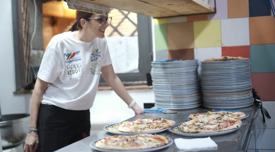 Acireale, fare i pizzaioli con un disturbo dello spettro autistico