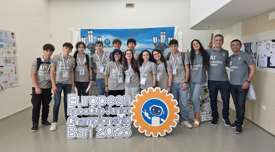 RoboCup Junior 2025: doppio podio europeo per il Fermi-Guttuso di Giarre