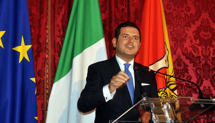 L’on. Gaetano Galvagno indagato per corruzione. Il presidente dell’Ars, sentito in Procura, respinge le accuse