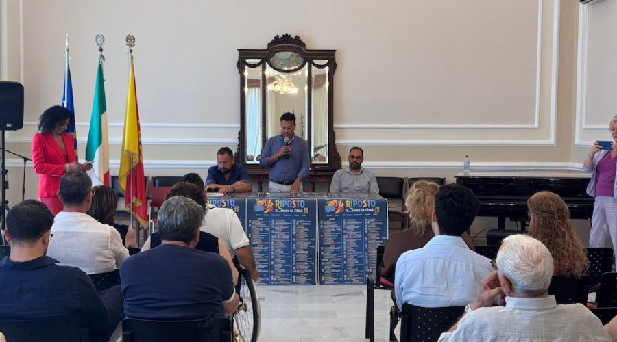 Riposto, presentato il cartellone estivo all’insegna della musica, del teatro, dell’arte, dei sapori e della solidarietà