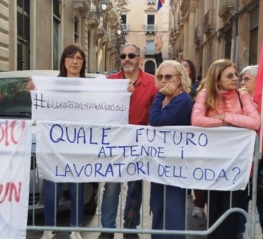“Mi chiamo Speranza, lavoro per l’ODA e non mi pagano da mesi. Sono disabile, vedova e malata e l’11 luglio sarò sfrattata”
