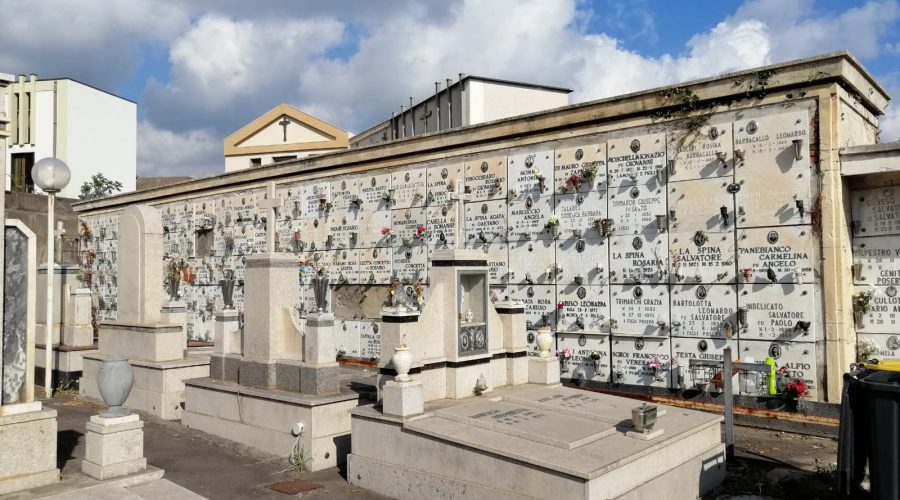 Mascali, al cimitero completati 150 nuovi loculi prefabbricati