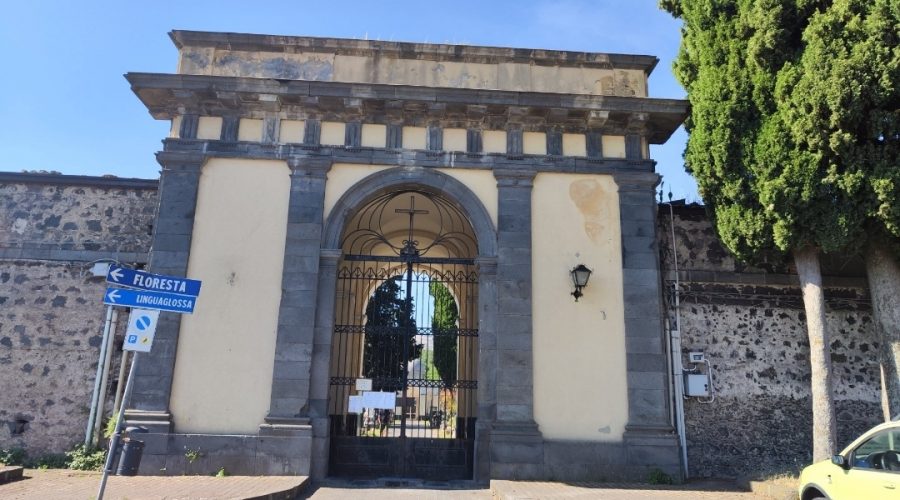 Randazzo, riapre oggi il cimitero