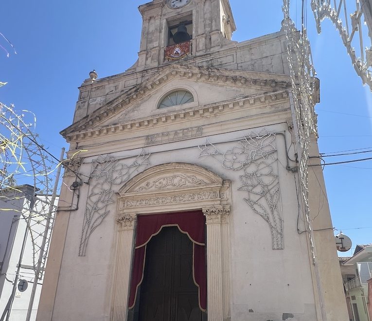 Riposto, polemica parroco-sindaco: interviene Santo Primavera