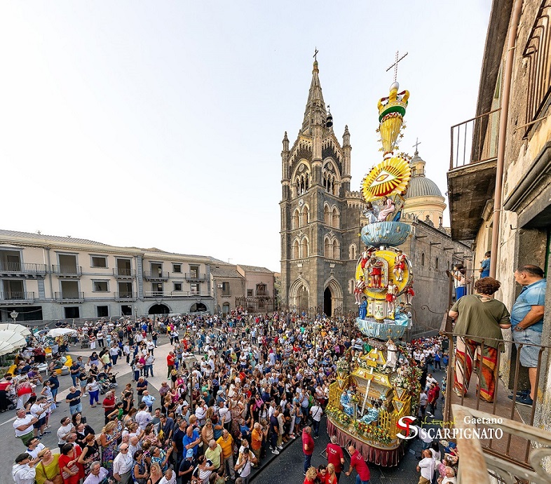 Randazzo, arte, storia e simboli religiosi della “Vara” in un evento culturale d’eccezione