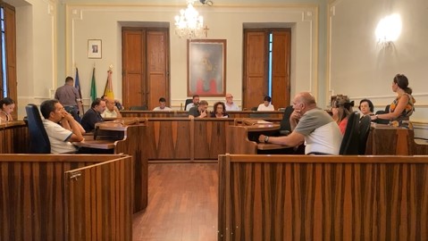 Riposto, in Consiglio comunale Claudia D’Aita “attacca” sindaco e cerimoniere