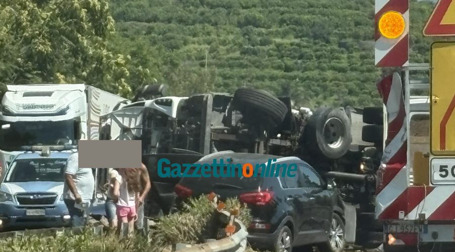 Incidente lungo la A18 tra Giarre e Fiumefreddo