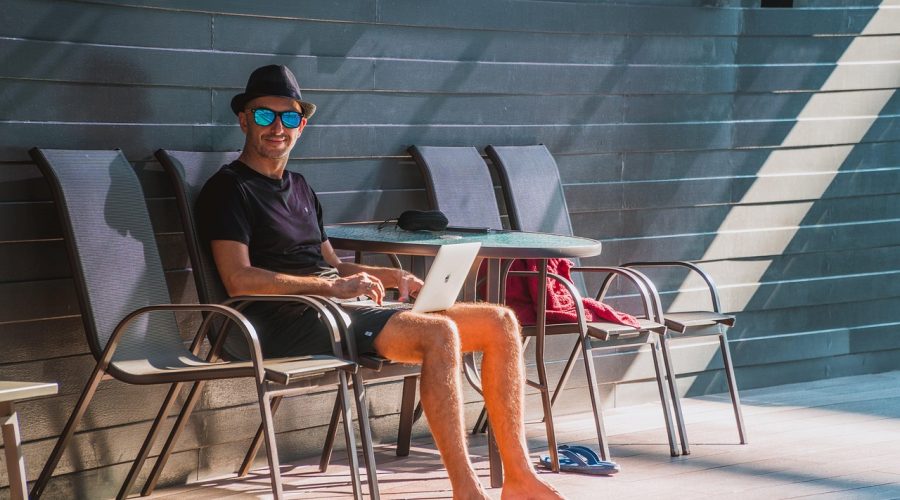 Come diventare freelance nel settore della comunicazione online: idee per il futuro