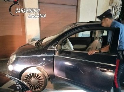Giarre, alla guida di un’auto rubata non si ferma all’alt dei carabinieri: inseguito e arrestato 21enne