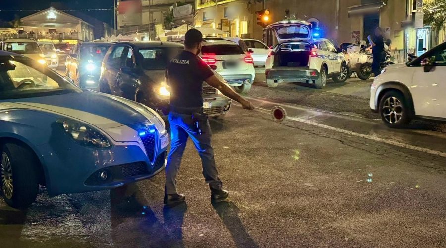 Controlli interforze nella movida: beccati 6 parcheggiatori abusivi