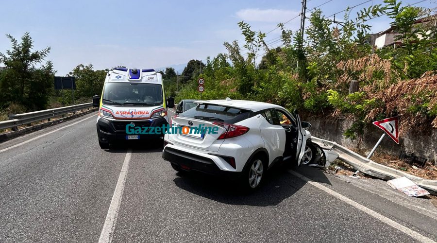 Incidente autonomo lungo la SS 114 tra Calatabiano e Fiumefreddo: ferita una donna