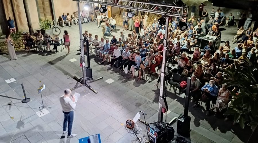 Torre Archirafi, successo per un insolito appuntamento della Passeggiata Letteraria Ripostese