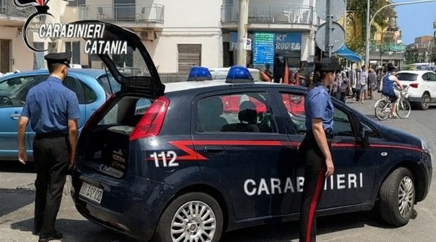 Controlli nei B&B e nelle case vacanze tra Riposto e Mascali: denunciati in tre