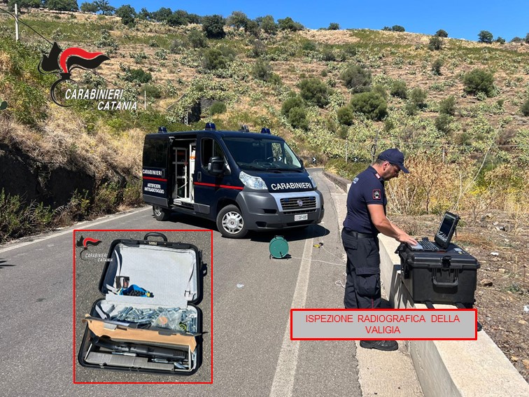 Valigia sospetta sui binari: intervengono gli artificieri dei Carabinieri. All’interno nessun esplosivo ma armi