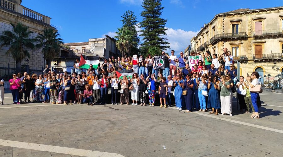Giarre, città delle scuole, dice no alla guerra VIDEO