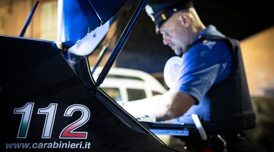 Picchia e rapina un invalido: arrestato 46enne di Acireale