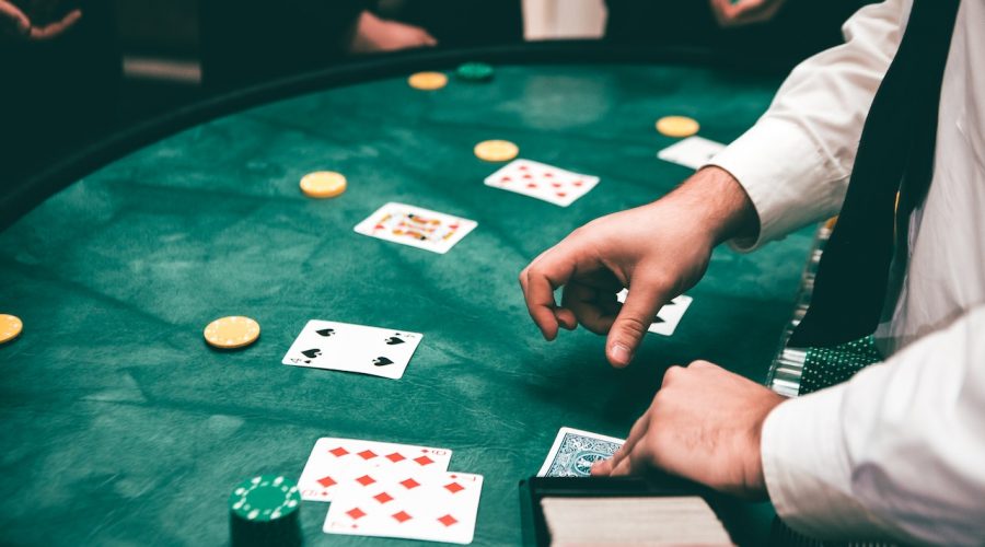 Giochi con croupier dal vivo: il fascino del casinò direttamente a casa – opinione degli esperti di Gransino casino