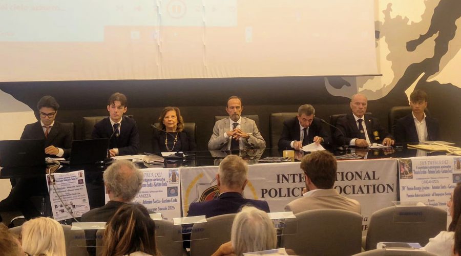 Cerimonia del “Livatino – Saetta – Costa”: premiato il dott. Francesco Longo