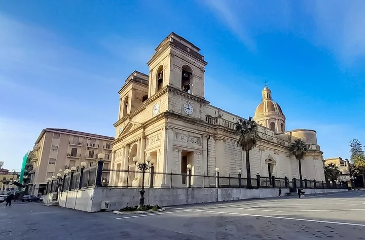 Il Duomo di Giarre ottiene nuovi finanziamenti: interventi in programma per chiesa, canonica e aule catechistiche