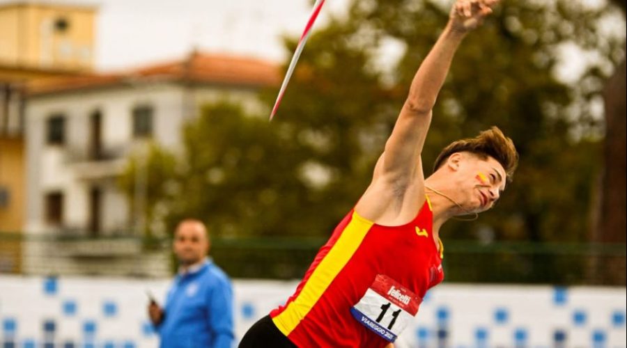 Paolo Castorina, 15 anni, studente del liceo Leonardo è campione italiano cadetti 2025 nel lancio del giavellotto