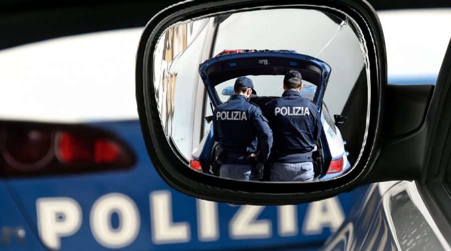 Tentano truffa dello specchietto: denunciati due adraniti in trasferta ad Acireale