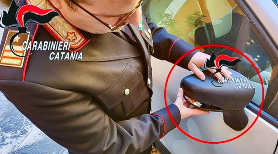 Ancora una “truffa dello specchietto”…  ma la vittima si rivolge ai Carabinieri: denunciato 25enne