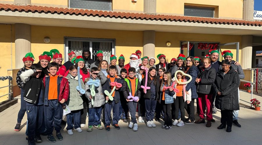 Riposto: torna il “Magic Village Natale 2025”, il villaggio di solidarietà nella casa della speranza “Viviana Lisi”