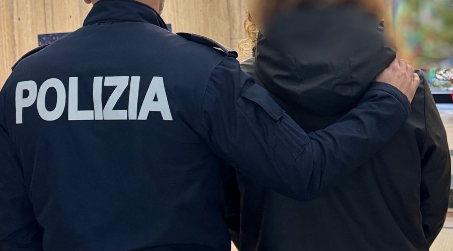 Perseguita e terrorizza l’ex fidanzata: arrestato 50enne