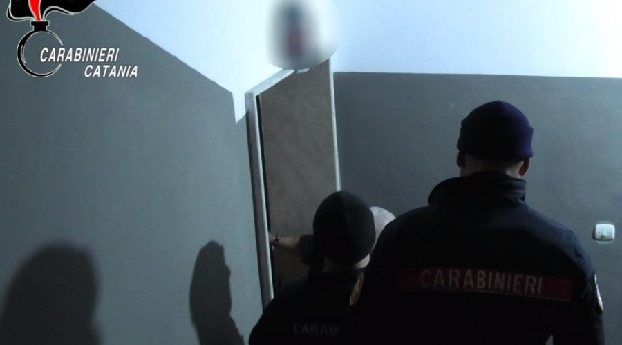 Rapine ai danni di imprenditori: 5 arresti dei carabinieri I NOMI VIDEO