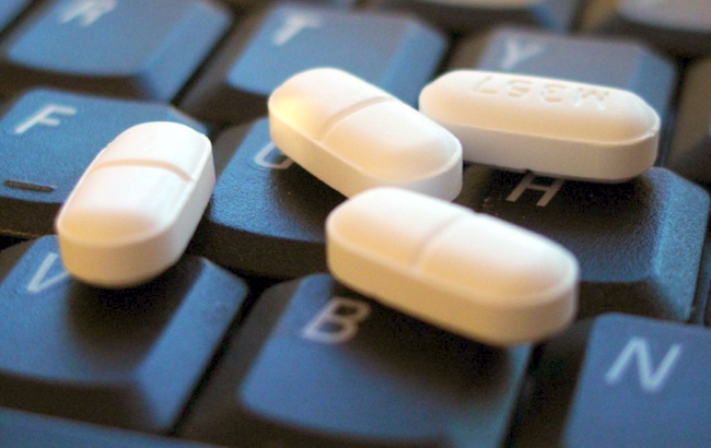 Medicine in pochi clic: come gli italiani acquistano online senza fare la fila