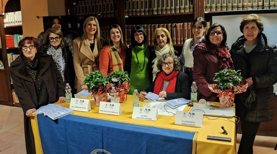 Francavilla, presentato il libro “Il Cinema Blu” di Vincenza Scuderi, un’opera che fonde realtà e fantasia