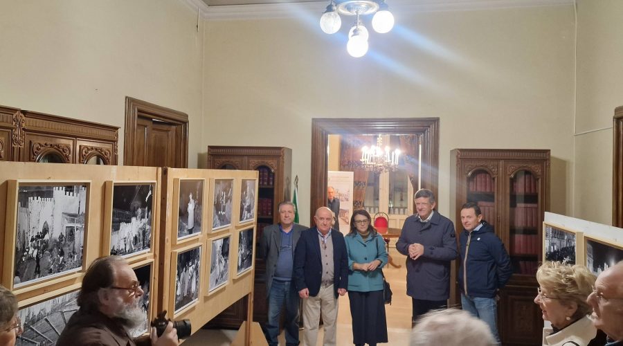 Giarre, inaugurata la mostra fotografica “Archivio Galati – Il Presepe vivente del 1955”