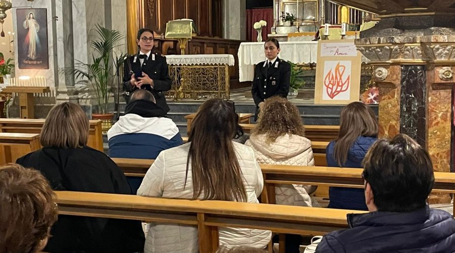 Giarre, consigli per difendersi dalle truffe in danno di anziani. I Carabinieri incontrano la popolazione