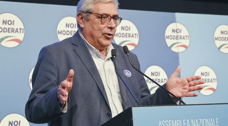 Corruzione, disposti gli arresti domiciliari per Totò Cuffaro