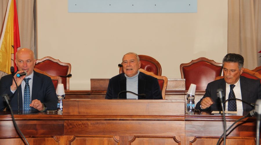 Castiglione di Sicilia, a tu per tu con Pietro Grasso ex Procuratore Nazionale Antimafia