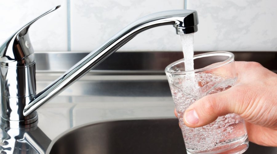 Sotto l’Etna l’acqua vale oro: Randazzo, tra storia millenaria e bollette da capogiro