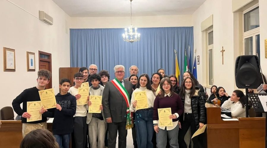 Santa Venerina, premi al merito scolastico: celebrati eccellenza e talento